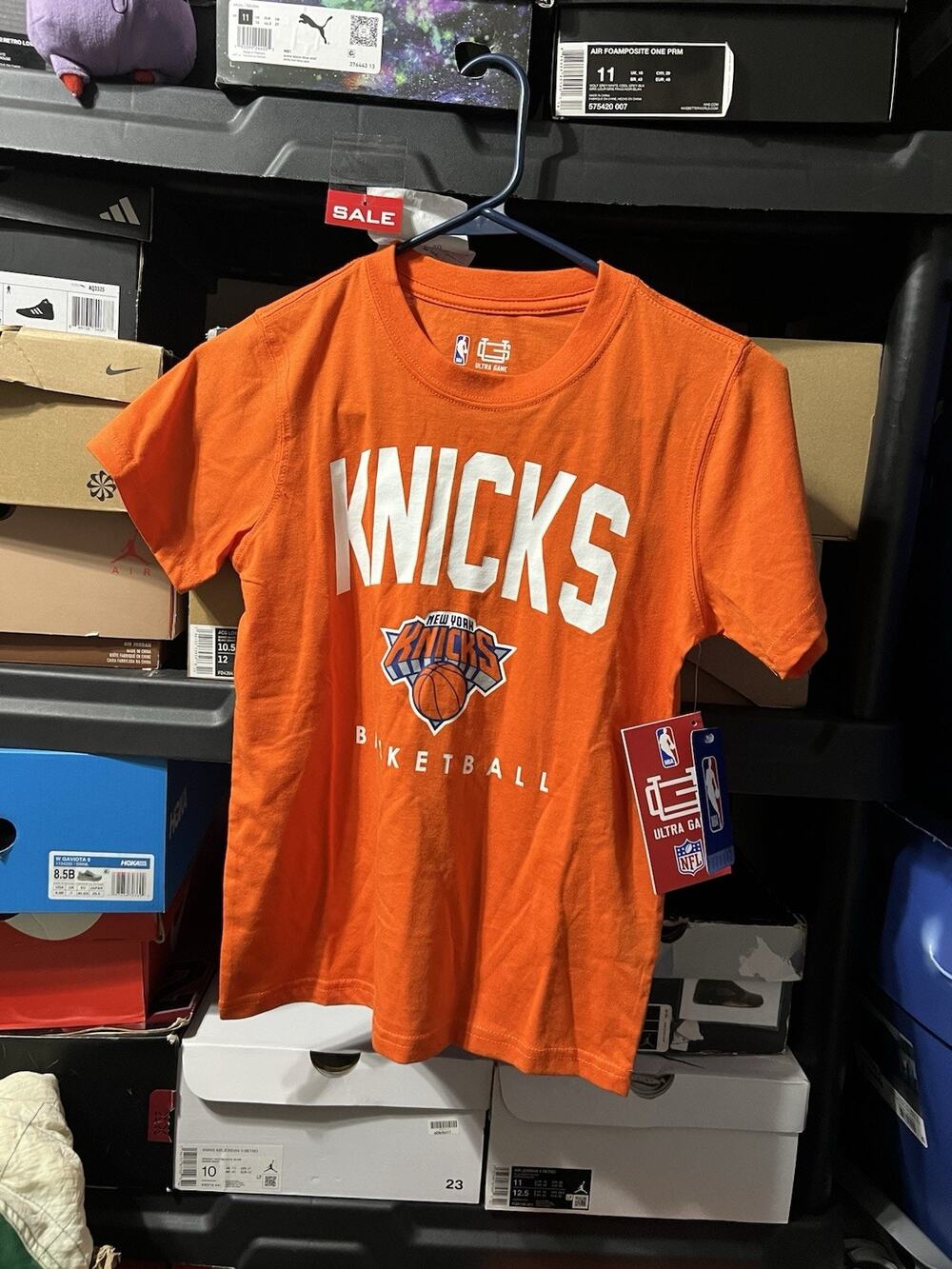 Size Youth S (8yo)-NWT Ultra Game NY Knicks Basketball Orange Shirt Sleeve Shirt